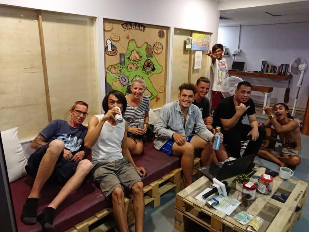 Get Inn Backpackers Kota Kinabalu Buitenkant foto