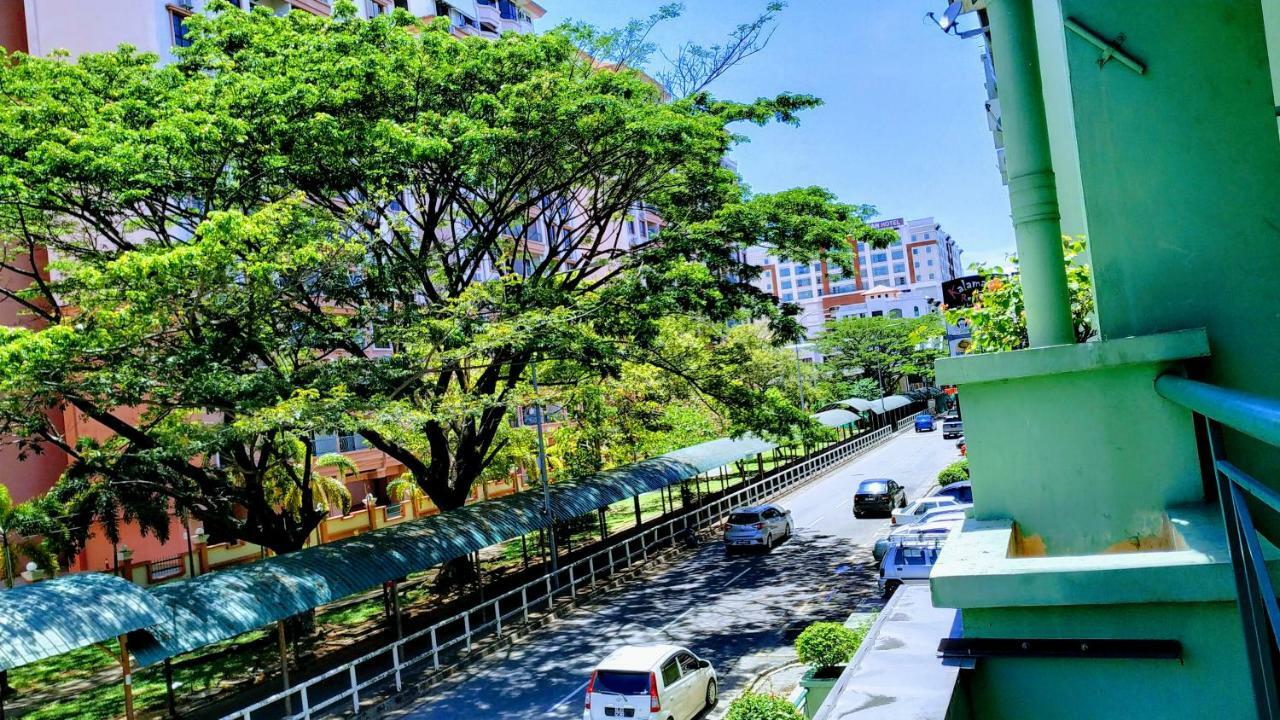 Get Inn Backpackers Kota Kinabalu Buitenkant foto